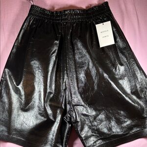 Bottega Veneta Black Shiny -Leather Versatile Women's Shorts NWT